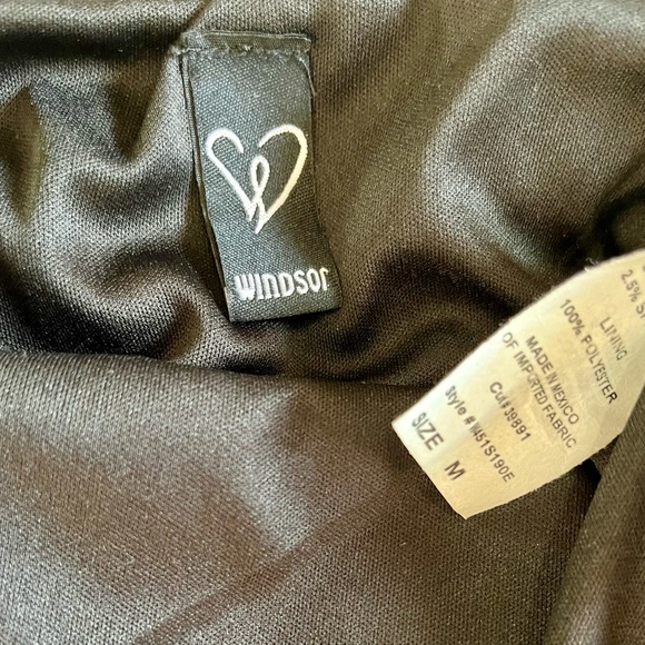 2 Windsor dresses - Picture 6 of 6